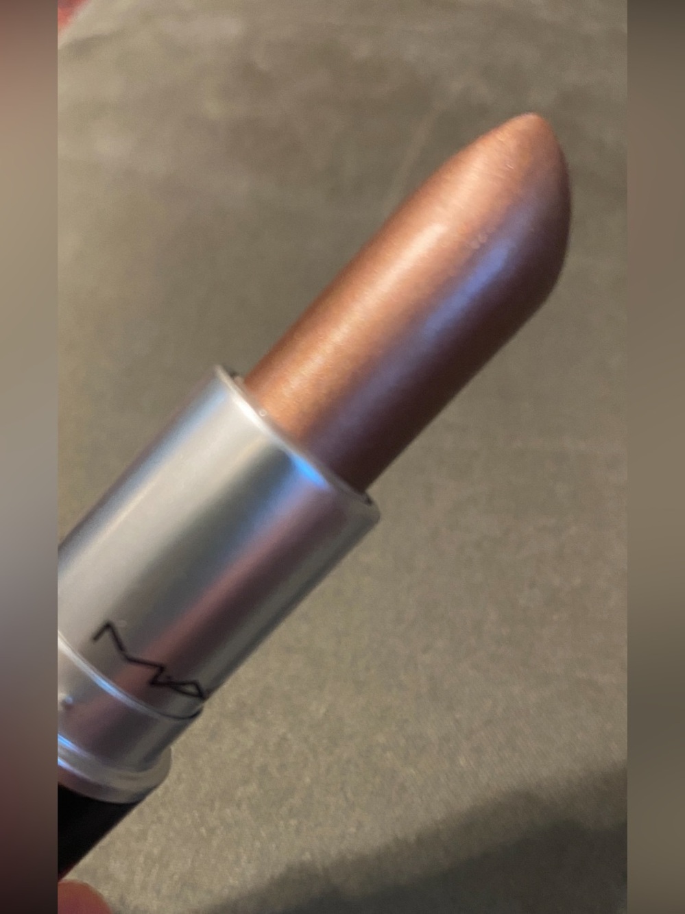 MAC Lipstick- Icon- Frost - Picture 2 of 8